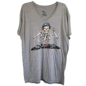 Mens Skeleton DJ Disc Jockey Large Gray Tshirt Comfort Fit Hanes‎ Vneck Graphic